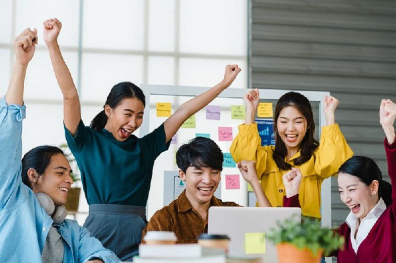 Quản trị bằng sự tự trị và ủy quyền chiến lược